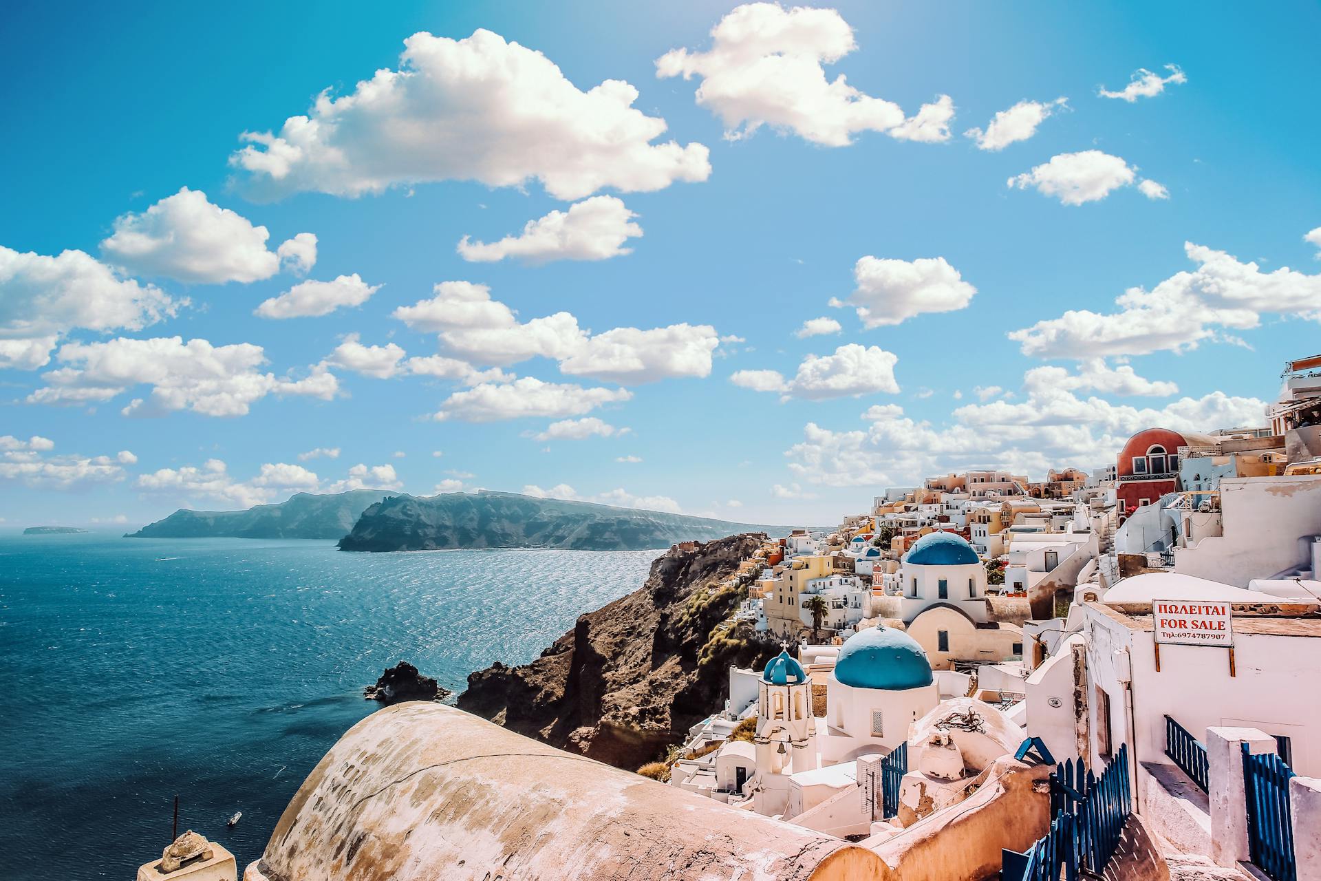 travel-apasaric-1285625.jpg